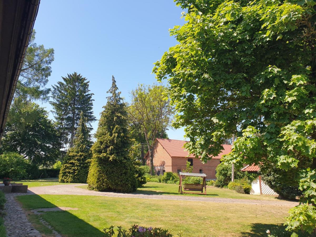 Folwark Goscino-Dwor Bed and Breakfast Eksteriør billede