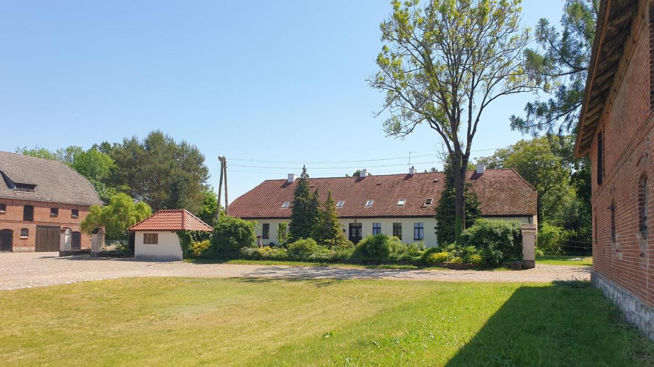Folwark Goscino-Dwor Bed and Breakfast Eksteriør billede