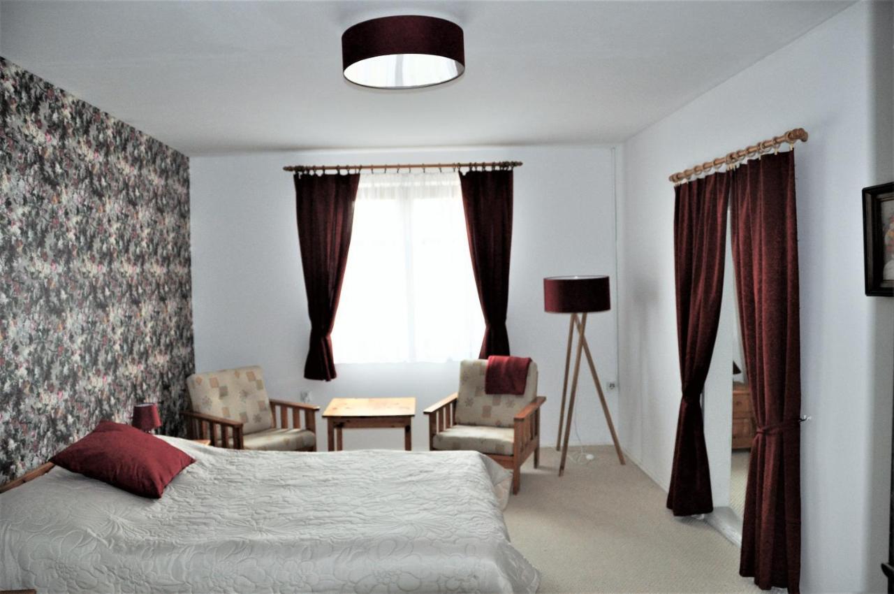 Folwark Goscino-Dwor Bed and Breakfast Eksteriør billede