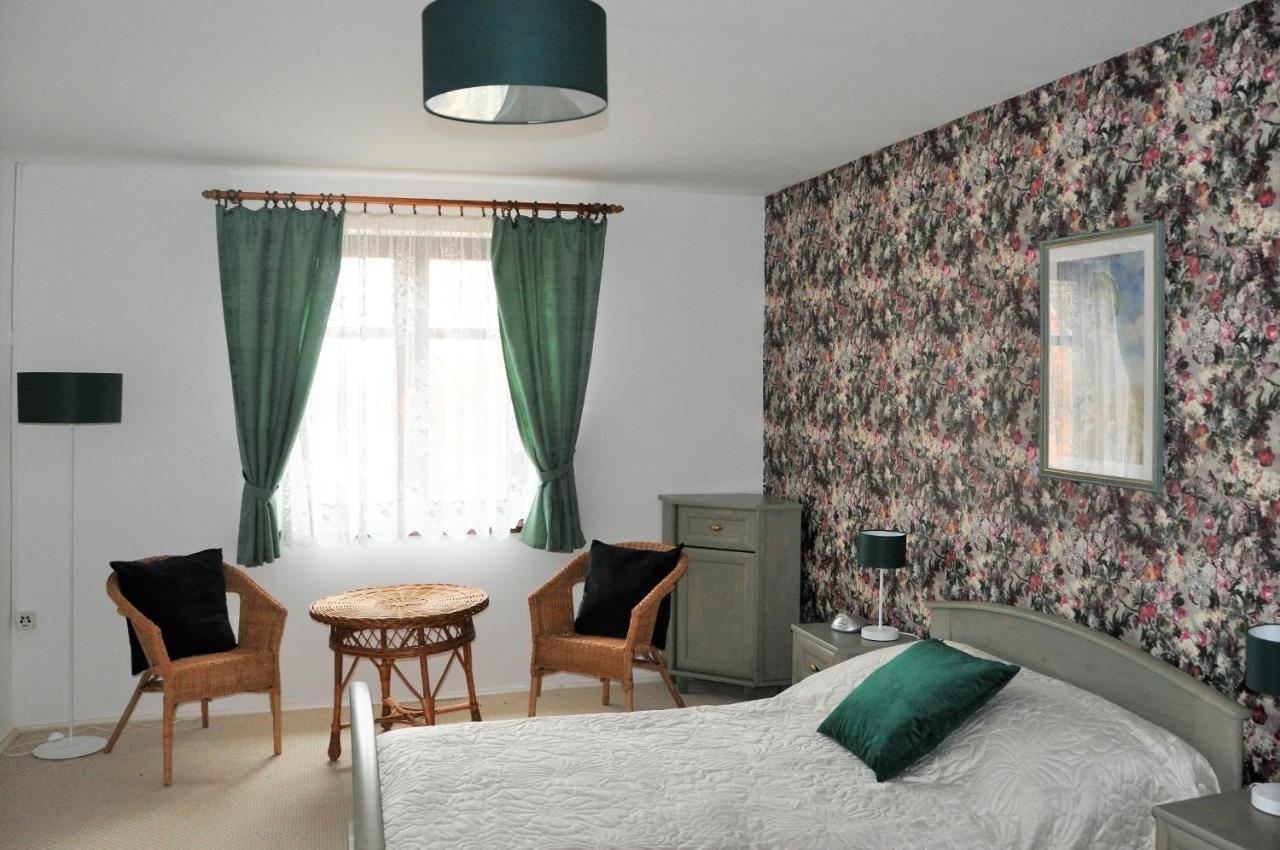 Folwark Goscino-Dwor Bed and Breakfast Eksteriør billede
